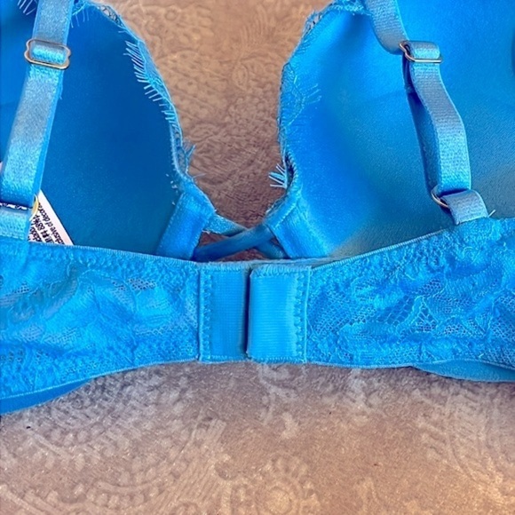 Brand New Victoria’s Secret Bombshell Rose Lace & Grommet Push-Up Bra Capri Blue - Picture 7 of 15